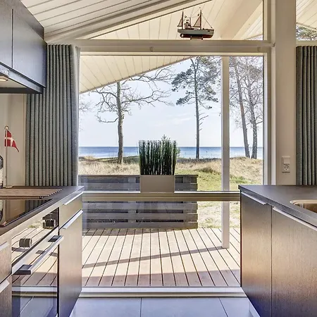 Semesterbostad Beachfront Bliss In - By Traum *