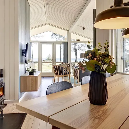 4 Star In Nexo Ferienhaus Snogebæk