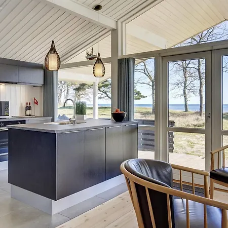4 Star In Nexo Ferienhaus Snogebæk